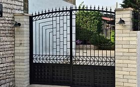 Guest House Amades