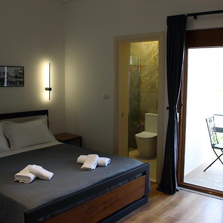 Guest House Amades Gjirokastër Esterno foto